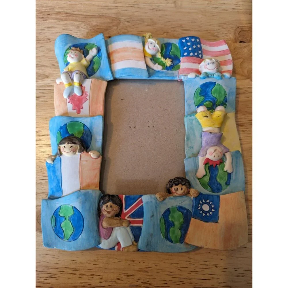 1994 HB Group BB Burnes 3x5 ceramic frame childern of the world flags cartoonish